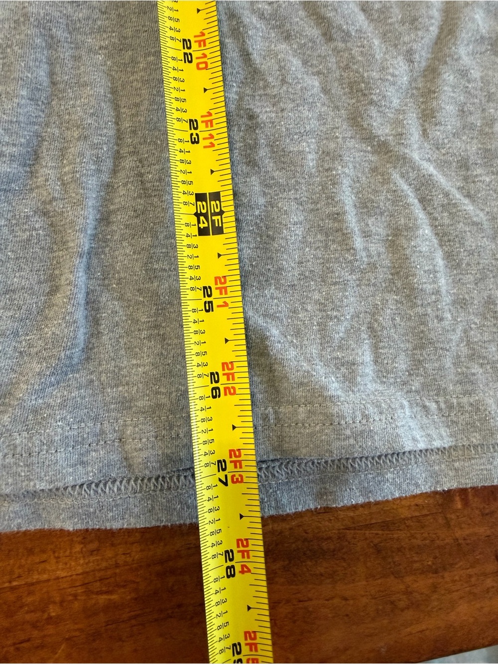 Under Armour Men’s Small Gray Short-Sleeve Tech Tee with Black Logo - Picture 7 of 8